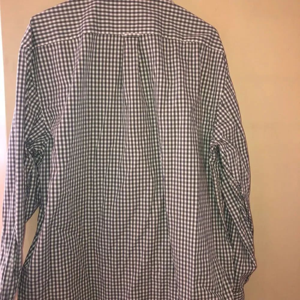IZod shirt - Picture 2 of 3